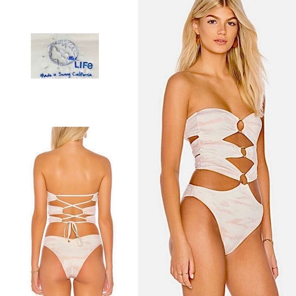 New. BLUE LIFE cut out one piece. Small
